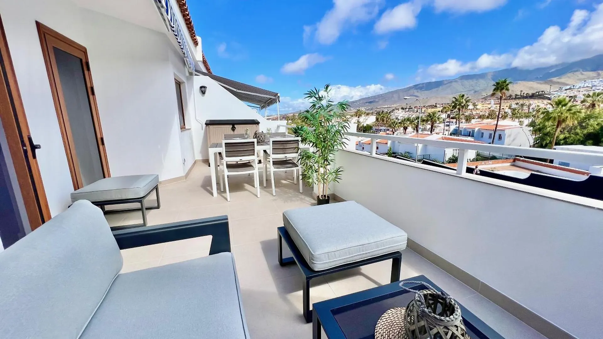 アデヘTeide View Malibu Parkアパートメント アパート アデヘ